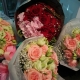 Fresh Cut Rose Flower Hand Bouquet
